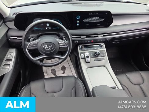 Used 2025 Hyundai Palisade SEL FWD image 16