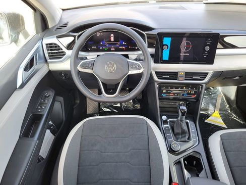 New 2026 Volkswagen Taos SE AWD/4WD image 20