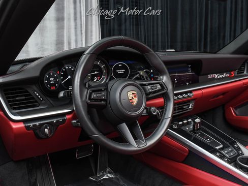 Used 2024 Porsche 911 Cabriolet image 8