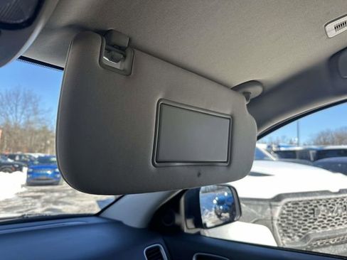 Certified 2019 Dodge Durango SXT image 35