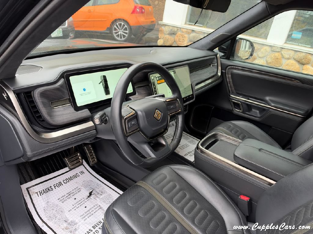 Used 2022 Rivian R1T Adventure AWD/4WD image 4