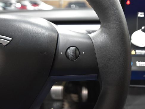 Used 2022 Tesla Model 3 Performance image 18