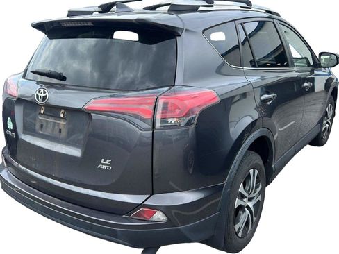 Used 2018 Toyota RAV4 LE w/ All Weather Liner Package AWD/4WD image 4