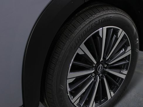 New 2026 Nissan Pathfinder Platinum w/ Cargo Package FWD image 9