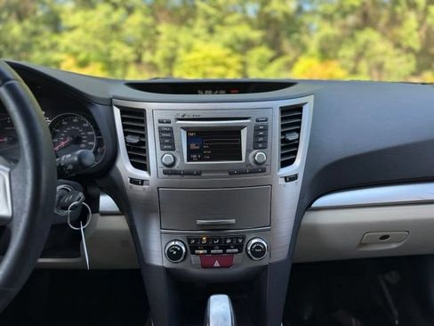 Used 2014 Subaru Outback 2.5i Premium w/ Popular Package #3 AWD/4WD image 29