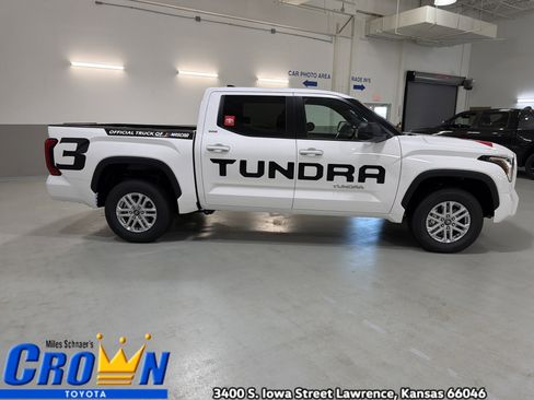 New 2026 Toyota Tundra SR5 AWD/4WD image 10