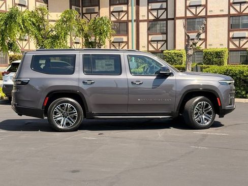 New 2026 Jeep Grand Wagoneer 4WD w/ HD Trailer Tow Package image 3