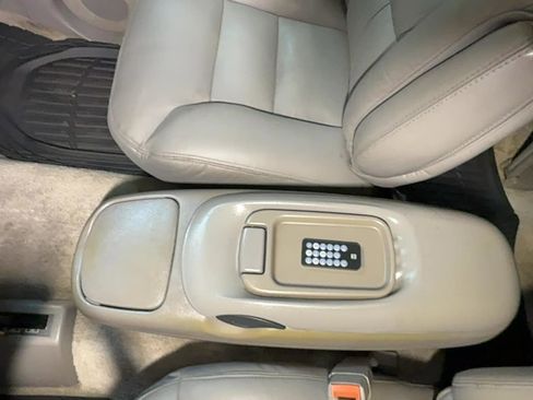 Used 1995 GMC Yukon SLE image 31