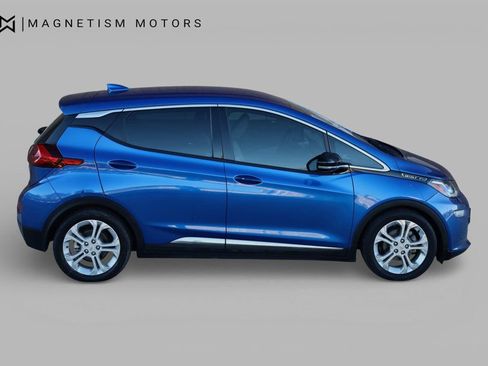 Used 2020 Chevrolet Bolt LT image 2