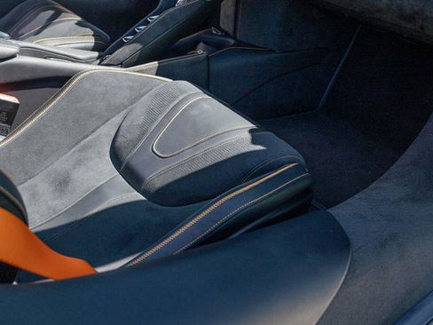 Used 2022 McLaren 720S Spider image 30