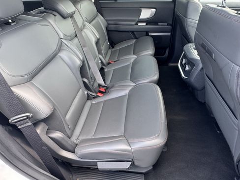 Certified 2025 Ford Expedition Active AWD/4WD image 19
