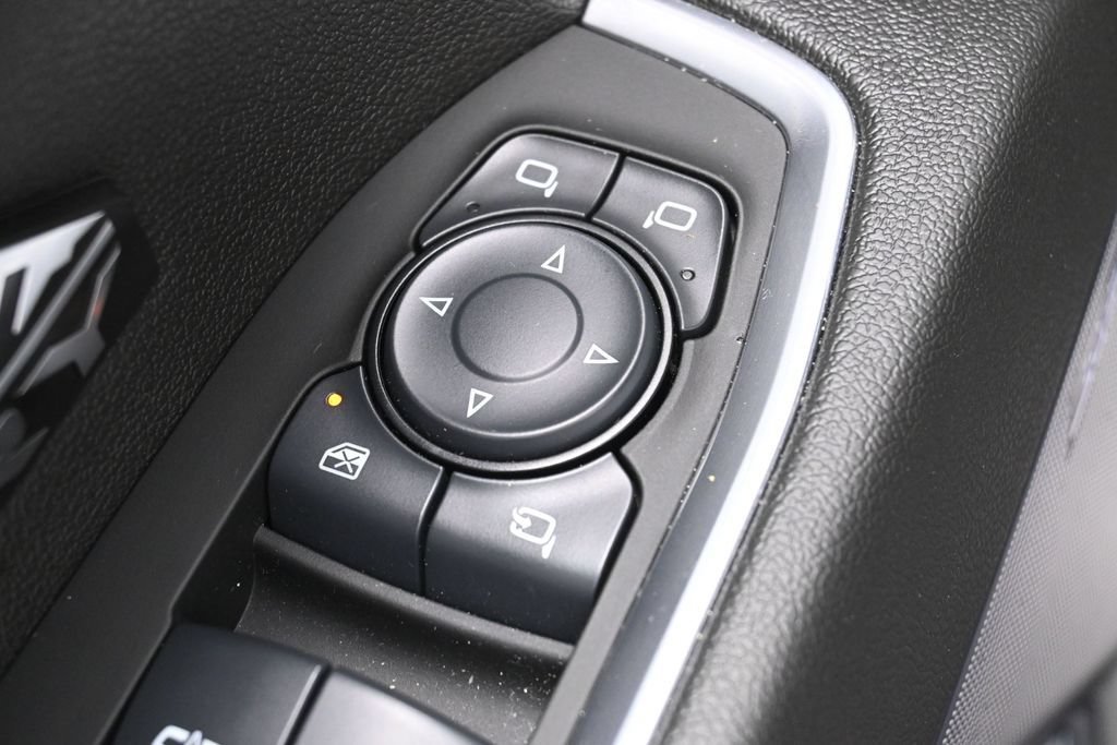 Used 2024 Chevrolet Silverado 1500 High Country w/ High Country Premium Package AWD/4WD image 12