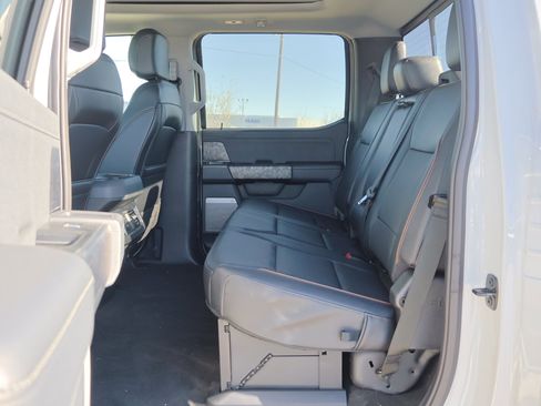 New 2025 Ford F250 Lariat w/ Lariat Ultimate Package image 39