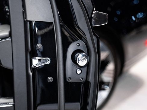 Used 2024 Rolls-Royce Phantom Sedan image 14