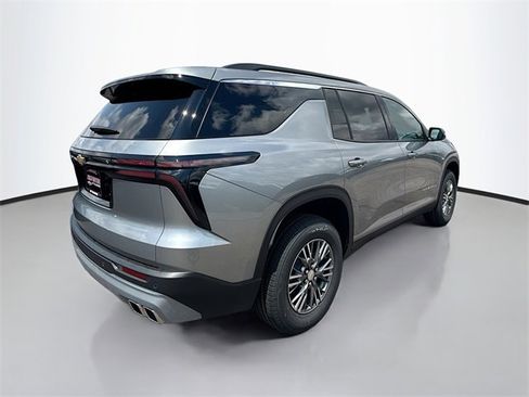 New 2026 Chevrolet Traverse LT w/ LPO, Floor Liner Package image 7