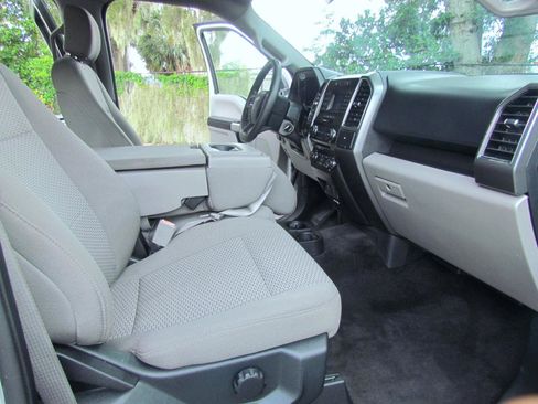 Used 2018 Ford F150 XLT RWD image 22