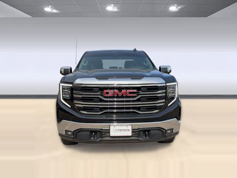 Used 2023 GMC Sierra 1500 SLT image 5