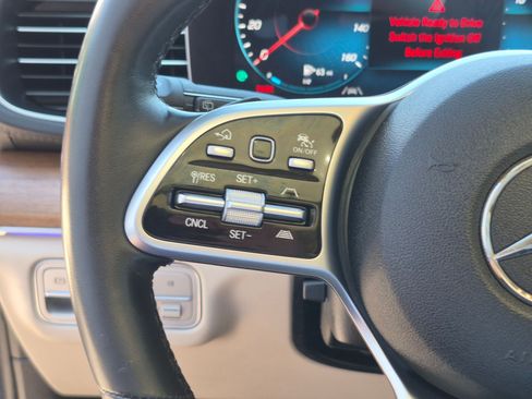 Certified 2022 Mercedes-Benz GLS 450 4MATIC image 17