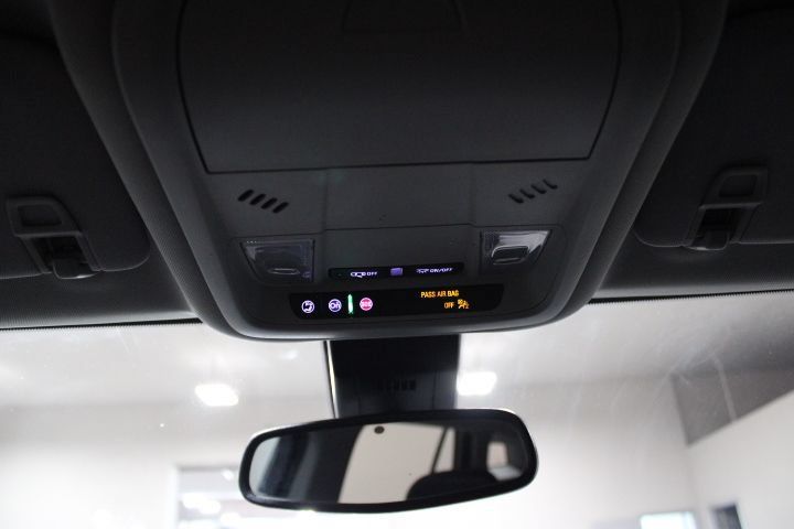 Used 2023 GMC Terrain SLE w/ Elevation Edition AWD/4WD image 39
