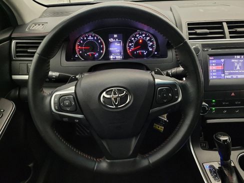 Used 2016 Toyota Camry SE image 22