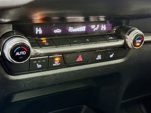 Used 2022 MAZDA CX-30 AWD 2.5 S w/ Premium Package image 16