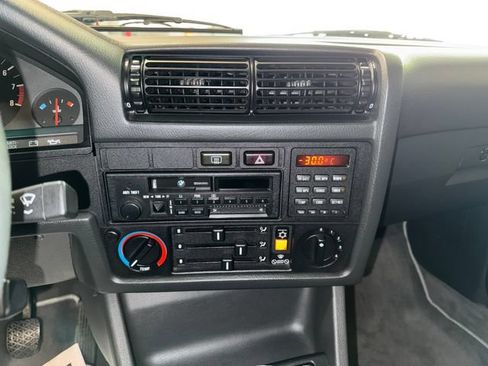 Used 1989 BMW M3 Coupe RWD image 18