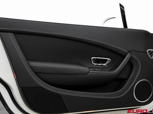 Used 2016 Bentley Continental GT image 23