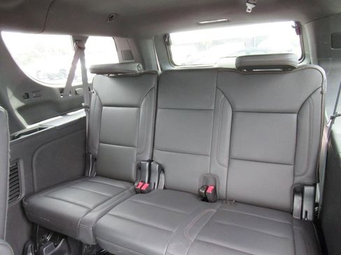 Certified 2022 Chevrolet Suburban High Country image 28