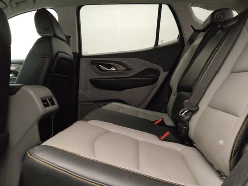 Used 2018 GMC Terrain SLT w/ Preferred Package FWD image 18