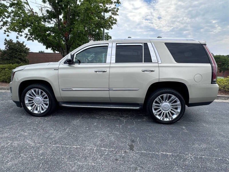 Used 2015 Cadillac Escalade Platinum AWD/4WD image 6