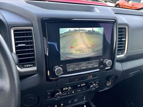 Used 2023 Nissan Frontier SV w/ SV Convenience Package image 6