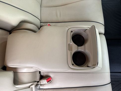 Used 2015 Toyota Venza Limited image 28