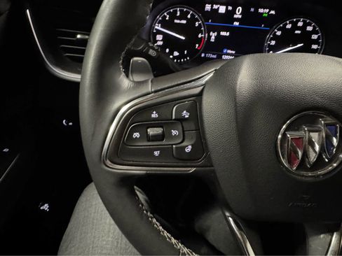 Used 2022 Buick Envision Essence w/ Technology Package I image 19