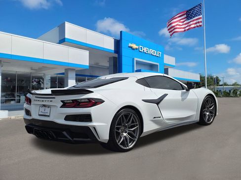 Used 2025 Chevrolet Corvette Z06 image 5