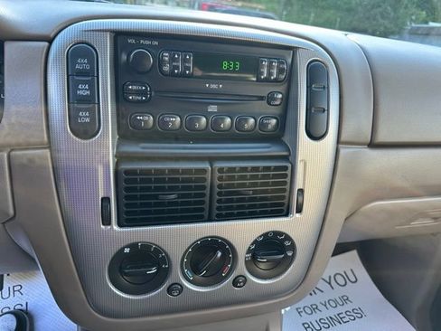 Used 2004 Ford Explorer XLT AWD/4WD image 16