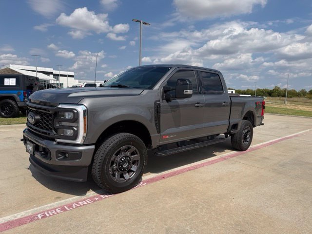 Used 2024 Ford F250 Lariat w/ Sport Appearance Package AWD/4WD image 2