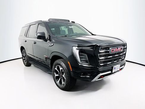 Used 2025 GMC Yukon AT4 image 1