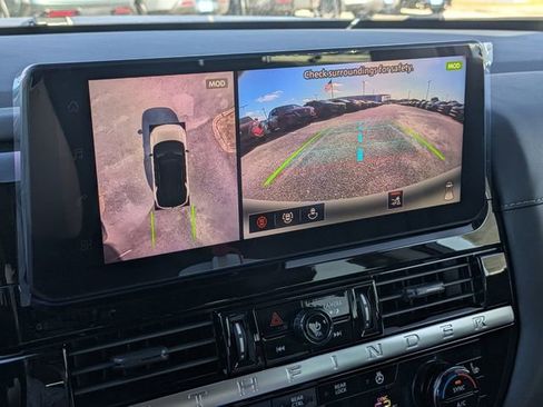 New 2026 Nissan Pathfinder SL image 24