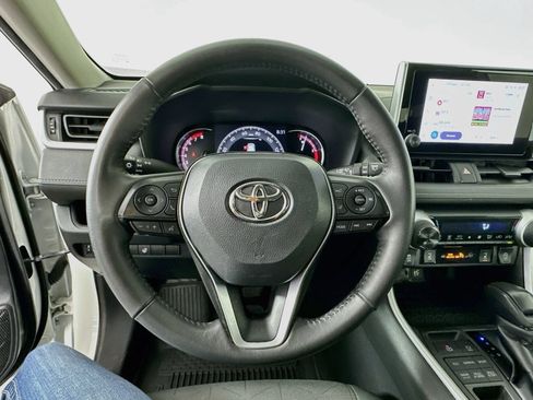 Used 2023 Toyota RAV4 XLE w/ XLE Grade Weather Package AWD/4WD image 12