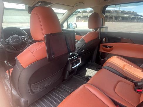 Used 2024 Kia Carnival SX FWD image 12
