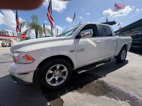 Used 2017 RAM 1500 Laramie w/ Convenience Group RWD image 16