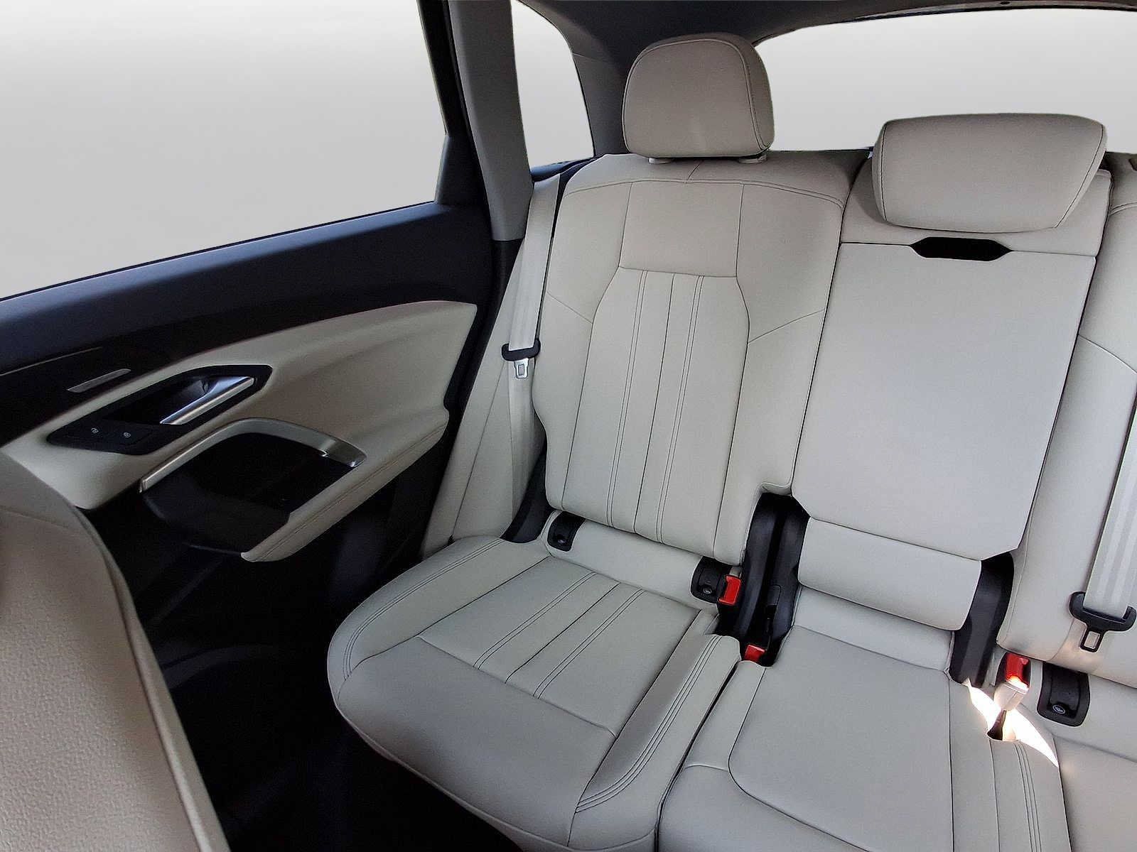 New 2026 Audi Q5 Premium AWD/4WD image 12