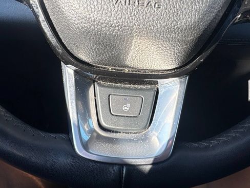 Used 2025 Honda Pilot Elite image 7