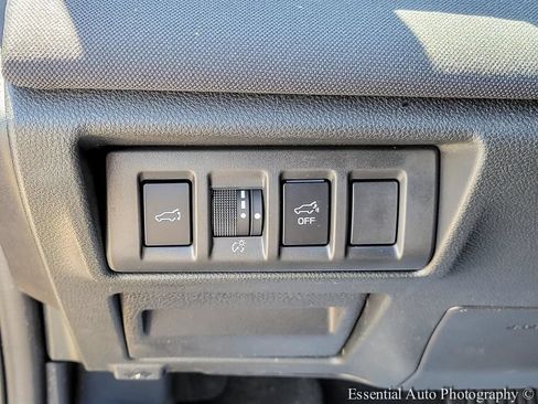 Certified 2025 Subaru Outback Premium AWD/4WD image 15