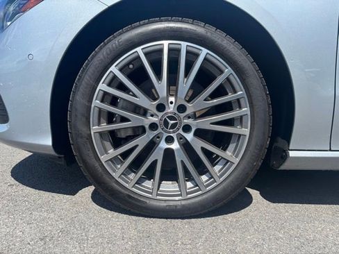 Certified 2025 Mercedes-Benz CLA 250 4MATIC image 9