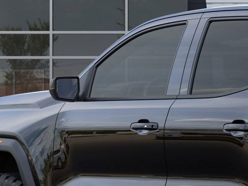 New 2025 GMC Canyon Elevation w/ Convenience Package image 36