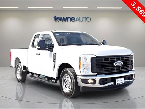 Used 2023 Ford F250 XL w/ XL Chrome Package image 20