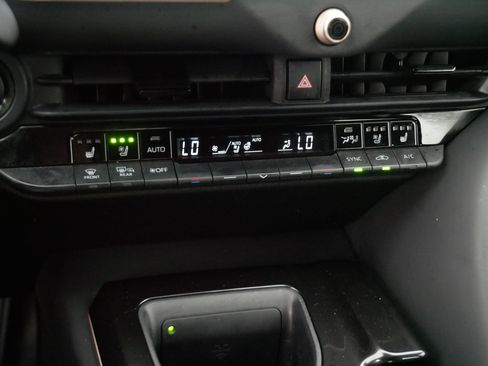 Certified 2026 Toyota Crown AWD/4WD image 23