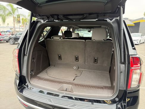 Used 2021 Chevrolet Tahoe LT w/ LT Signature Package image 22