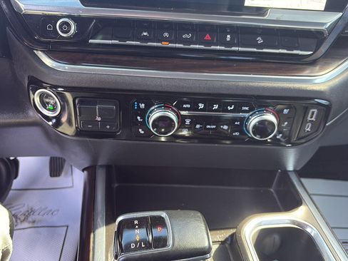 Used 2023 GMC Sierra 1500 SLT w/ SLT Convenience Package image 22